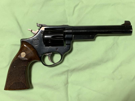 Muy buenas.
Busco un Astra Match, preferiblemente con cañon de 5,5" y zapata de gatillo. Me interesaría 11