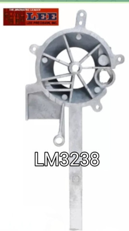 Busco para la prensa LEE Load Máster el carro principal. Su núm de serie es LM3238. 
Si hubiese algún 00