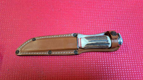 Antiguo cuchillo Aitor años 80 creo,esta nuevo,está en Madrid si hay que enviarlo hay que sumar los gastos 02