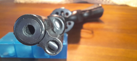 PONGO A LA VENTA ESTE MAGNIFICO REVOLVER SIMPLE ACTION CALIBRE 22 LR, DE 19 TIROS

Revólver CGIAPPAS FIREARMS 20