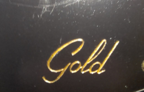 Vendo Browning Gold calibre 12, chokes intercambiables, solo tiene el de ****, buen estado estético, mecánico 10