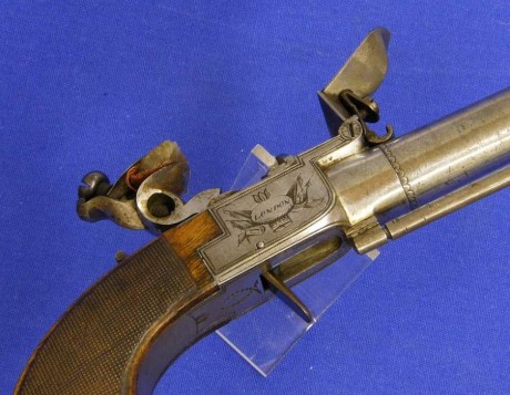 Voy a colocar unas fotos de un arma larga alemana de llave de mecha del siglo XVI. 122