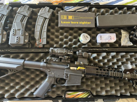 Hola vendo carabina Smith wesson mp15 cal 22 con muchos extras 3 cargadores, culata,guardamanos,pasadores 01