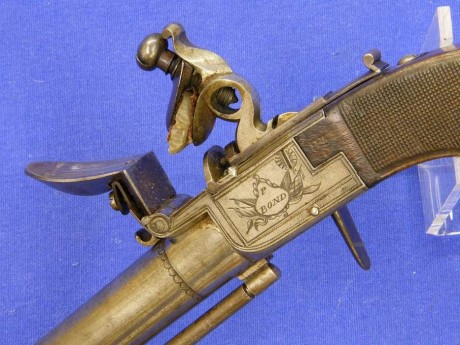 Voy a colocar unas fotos de un arma larga alemana de llave de mecha del siglo XVI. 130