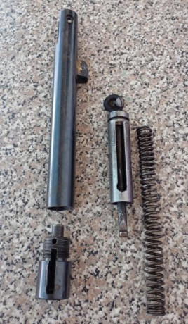 Hola, algun consejo para quitar el tapón de una carabina MAB?, no lo puedo desenroscar, y no me atrevo 60