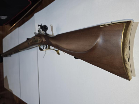 Vendo fusil Pedersoli Jäger Target.
El arma se encuentra de reestreno, solo ha tirado 13 cargas para probar 11