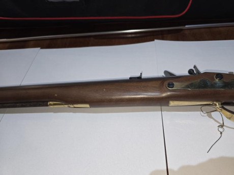 Vendo fusil Pedersoli Jäger Target.
El arma se encuentra de reestreno, solo ha tirado 13 cargas para probar 21