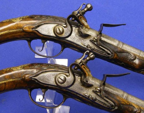 Voy a colocar unas fotos de un arma larga alemana de llave de mecha del siglo XVI. 152
