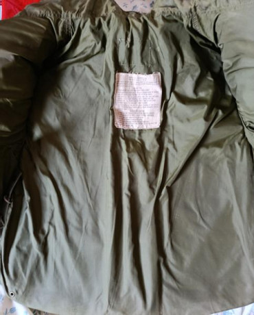 Chaleco anti fragmentos americano, época de Vietnam, completo con sus placas, estado con marcas de uso, 00