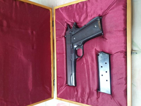 Hola a todos. Vendo esta caja para Colt 1911 o clones. Pido sesenta y cinco ( 65 ) euros más portes. Gracias, 00