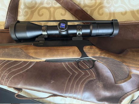 Por jubilación vendo este rifle de cerrojo Sauer 202 calibre 30-06 con visor Zeiss Diavary Z 2,5-10x50 01