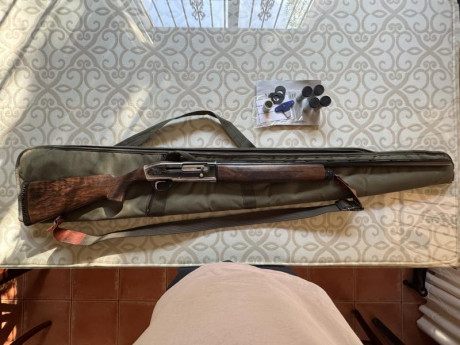 Por jubilación vendo esta escopeta. Con sus choques. 
Precio 500€.
Contacto por Whatsapp 636.882.926.
Dispongo 02