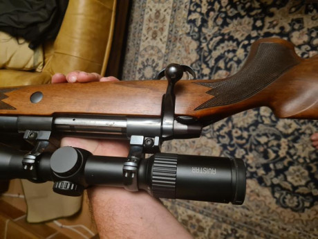 Vendo rifle Sako caja larga o Stutzen, estado PERFECTO, calibre 300 WM, incluye monturas Sako de 30 mm 01