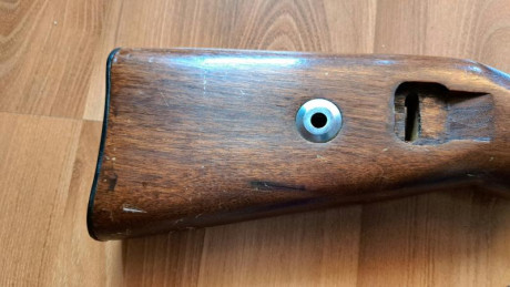 Carabina Frankonia en calibre 22 lr
Ha disasparado poquisimo.no creo que llegue a 100 cartuchos.
La madera 52