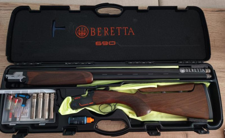 Calibre 12/76, ideal para tiro deportivo (skeet, trap, compak).
Acero de alta calidad con tecnología Steelium 00