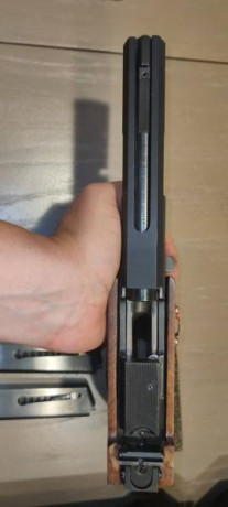 Pongo a la venta la pistola de un amigo mío, por petición suya, se trata de una Pistola del calibre .32 10