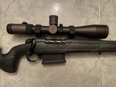 Buenas,

Se vende rifle Bergara Crest con culata de carbono calibre 7mm Rem Mag como nuevo, sin uso. 

El 01