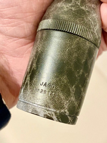 Rubber band spray paint camo on gun
 3xCzBtFdedA  10