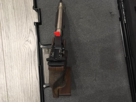 Buenas, por una lesión de mano, hace tres años que no utilizo esta pistola (he hecho las tiradas obligatorias 12