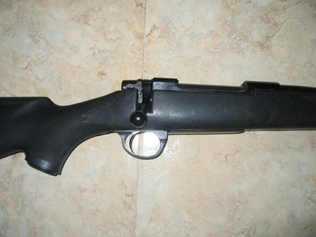 Rifle de cerrojo Sabatti Rover 308 Win en polímero negro prácticamente a estrenar, con solo 3 disparos 00