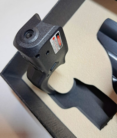 Un amigo vende funda y mira laser para Glock 43X, preferiblemente trato en mano en Barcelona.

En caja, 00