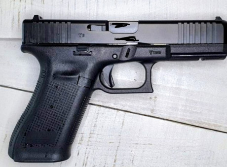 Cambio Glock 17 gen 5 FS, nueva sin estrenar por carabina Ruger PC9. Evidentemente ajustando diferencia 00