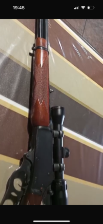 Vendo este rifle en Barcelona por dejar la caza no tendrá más de 20/30 disparos visor BUSHNELL  1.5-6x44 01