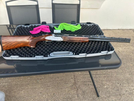 Cañon 76 y de 2y 1 estrllas escopeta de reestreno solo un cajon de cartuchos .pletinas enteras una belleza 00