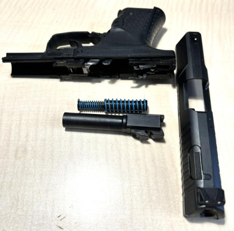 La P99 Compact tiene las mismas características avanzadas de la P99 de tamaño normal, pero con un tamaño 12