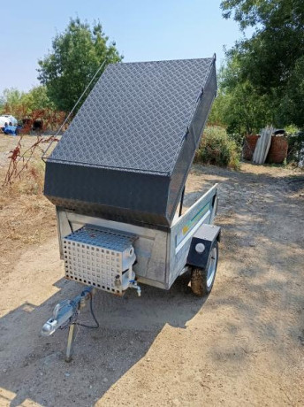 Cambiaria mi remolque pequeño preparado para perros y carga, medidas
de 140cm de largo x 110cm de ancho 10