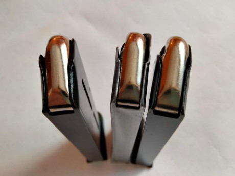 Hola a todos
Pongo a la venta varios modelos de cargadores de pistolas Star , empiezo por unos de Star 10