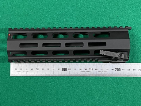 Se vende guardamanos Original Haenel M-Lok, nuevo.Para CR300

250€ + portes.
Un saludo 02