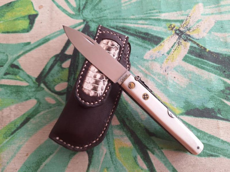 Buenos días compañeros, :sniper 

Pongo a la venta estos cuchillos y navajas de mi colección, todos sin 150