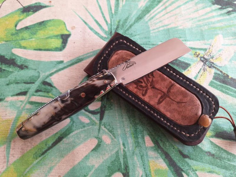 Buenos días compañeros, :sniper 

Pongo a la venta estos cuchillos y navajas de mi colección, todos sin 171