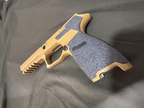 VENDO SIG P320 Xfive Legion

-Visor Romeo 1 de 6moa (puesto a tiro) 
3 cuerpos: 
*Cuerpo Legion con Stipple
*Cuerpo 42