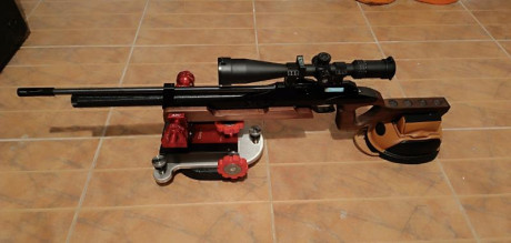 En venta carabina de hunting y de benchrest. Es una Steyr 110 hunting adaptada para realizar benchrest. 02