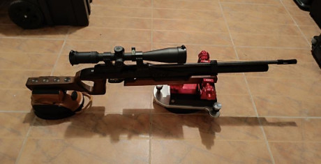 En venta carabina de hunting y de benchrest. Es una Steyr 110 hunting adaptada para realizar benchrest. 01