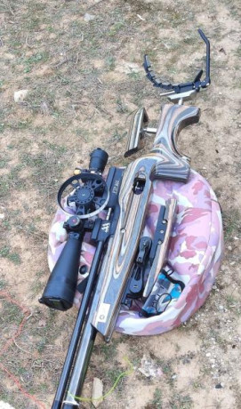 Pongo a la venta mi carabina de field target. Es una Air Arms FTP900. Es calibre 4,5 y con potencia de 01