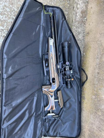 Pongo a la venta mi carabina de field target. Es una Air Arms FTP900. Es calibre 4,5 y con potencia de 00