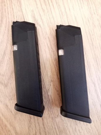 Vendo 2 CARGADORES GLOCK 17 Cal. 9x19

55€ los dos ,envío el ncluido 02