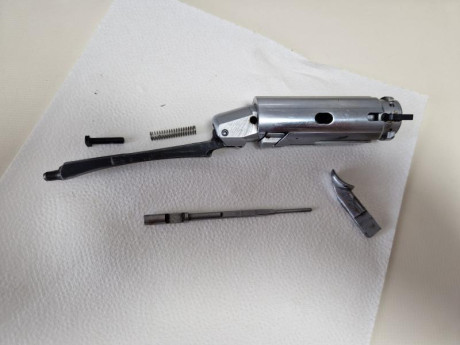 Buenas, por edad dejo las becadas y pongo a la venta la escopeta que me ha acompañado estos últimos años. 22