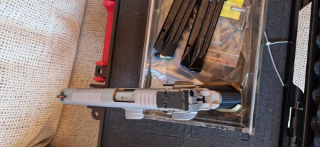 Estado totalmente nueva, no la he usado nunca (solo los disparos de prueba que realizo la armería), es 10