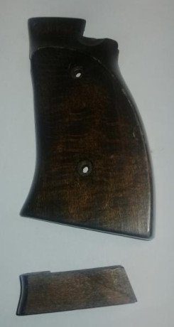 Dispongo de varias cachas originales que voy a ir poniendo en esta sección. Interesados enviar whatsapp 140