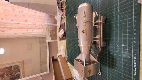Hola, os presento a la Litte Boy escala 1/12, la bomba que lanzaron en Hirosima,es toda de aluminio y 00