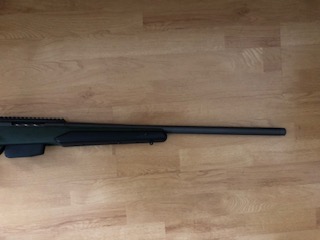Vendo rifle TIKKA T3X SUPER VARMINT 6.5 PRC del año 2023,
Incluye carril Picatinny original de TIKKA de 00