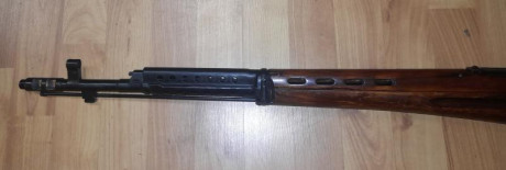 Un amigo vende un fusil Tokarev SVT-40, el arma esta en muy buen estado tanto estético como funcional, 21