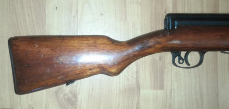 Un amigo vende un fusil Tokarev SVT-40, el arma esta en muy buen estado tanto estético como funcional, 31