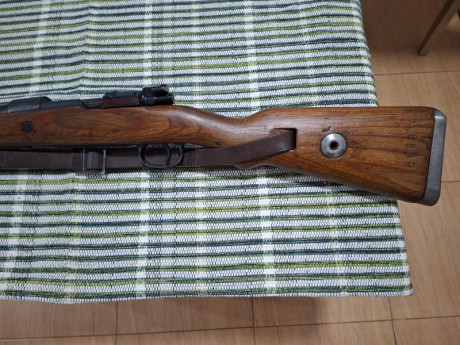 K98 cl 8x57
Captura yugoslava poco uso
Tiene varias águilas algunas medio borradas
Compre una base para 02