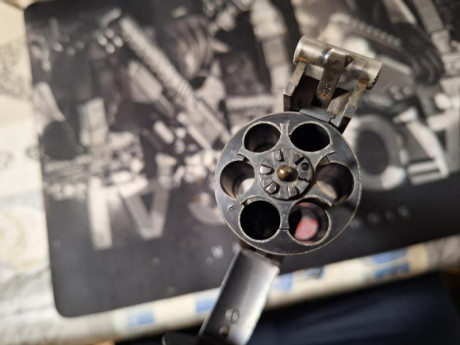 Vendo réplica de revolver 44 Russian de las fabricadas por Uberti. Guiado en F, no tengo los documentos 12