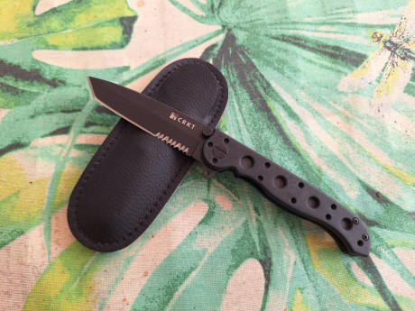 Buenos días compañeros, :sniper 

Pongo a la venta estos cuchillos y navajas de mi colección, todos sin 10